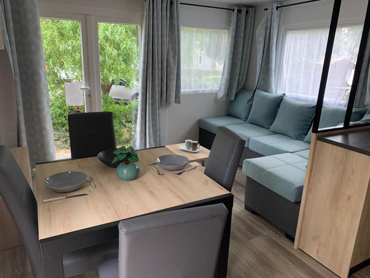 Parque de Campismo Envie D Un Break De Paysages Sauvages Et De Nature Ce Mobile Neuf Confort Climatise Idealement Situe Au Bord De L Eau Dans Un 4 Etoiles Vous Attend Pour Un Week End Quelques Jours Ou Des En Famille