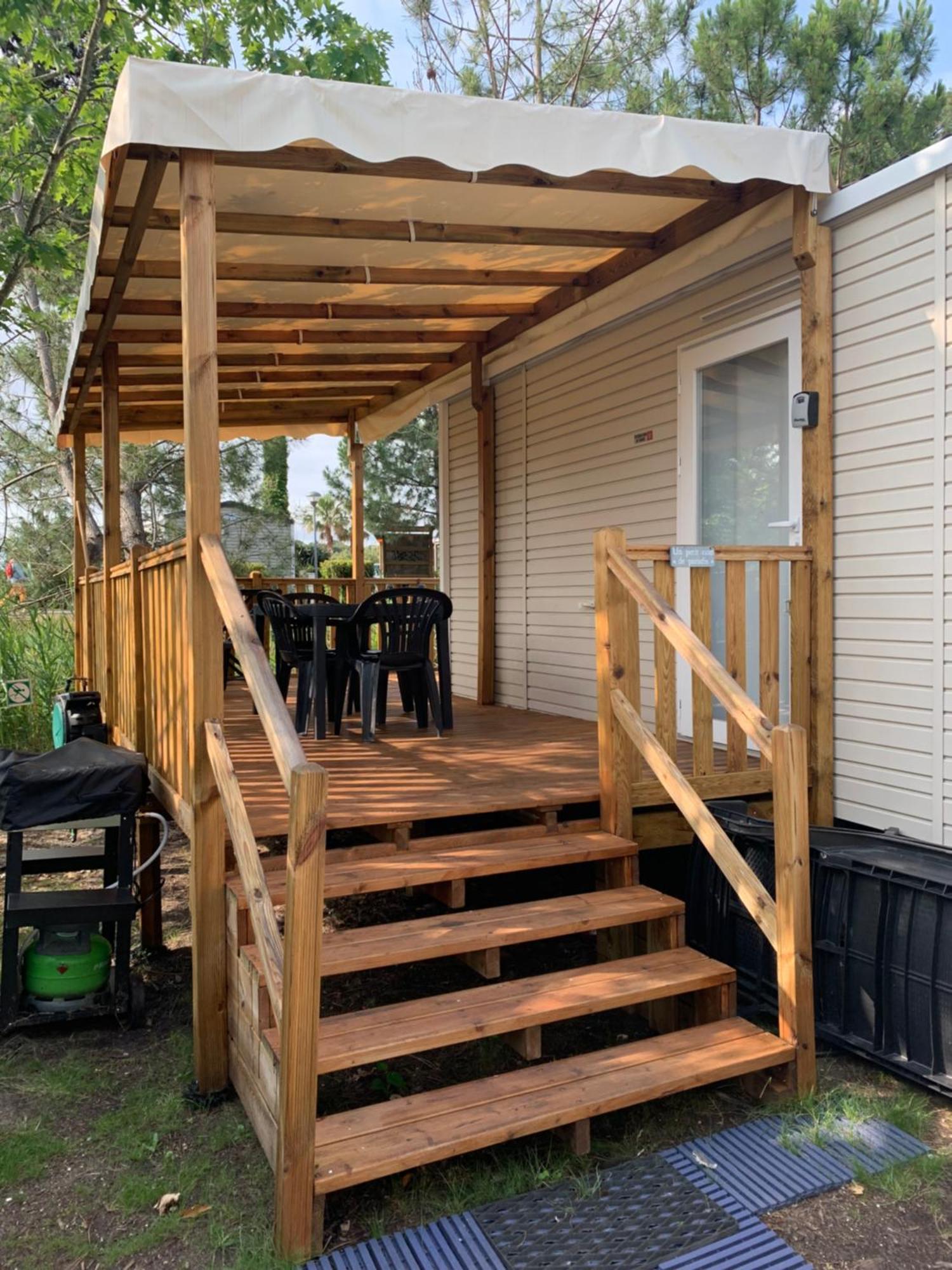 Camping Envie D Un Break De Paysages Sauvages Et De Nature Ce Mobile Neuf Confort Climatise Idealement Situe Au Bord De L Eau Dans Un 4 Etoiles Vous Attend Pour Un Week End Quelques Jours Ou Des En Famille Lège-Cap-Ferret